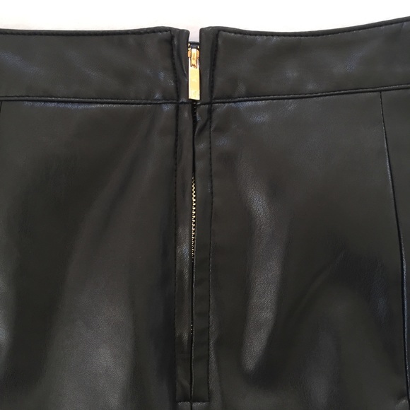 Liz Claiborne Faux Leather Black Skirt - Picture 6 of 8